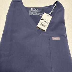 Figs Technical Collection Scrub Top and bottom. NWT